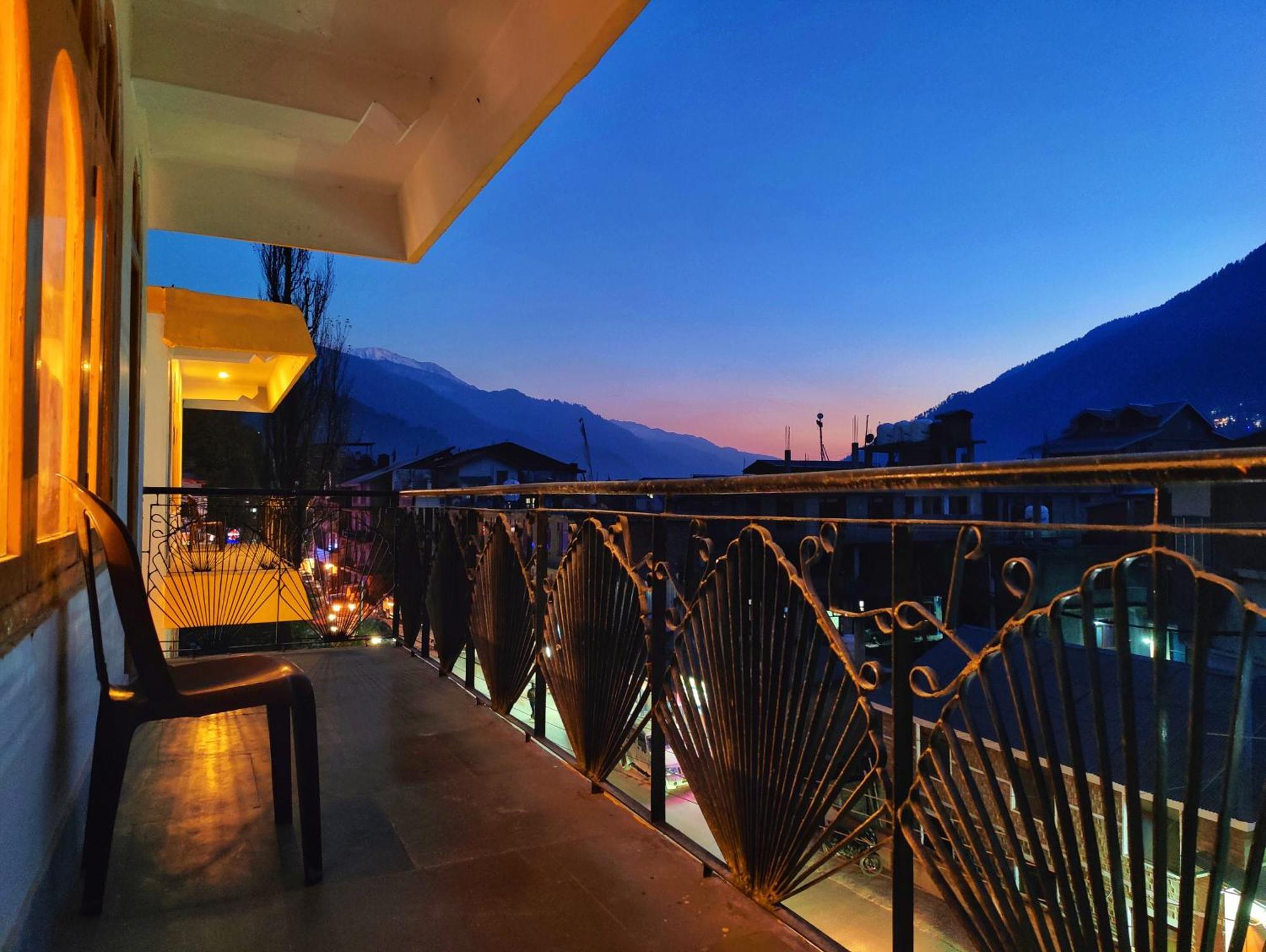 Surya International Hotel Manali Near Mall Road Exterior foto