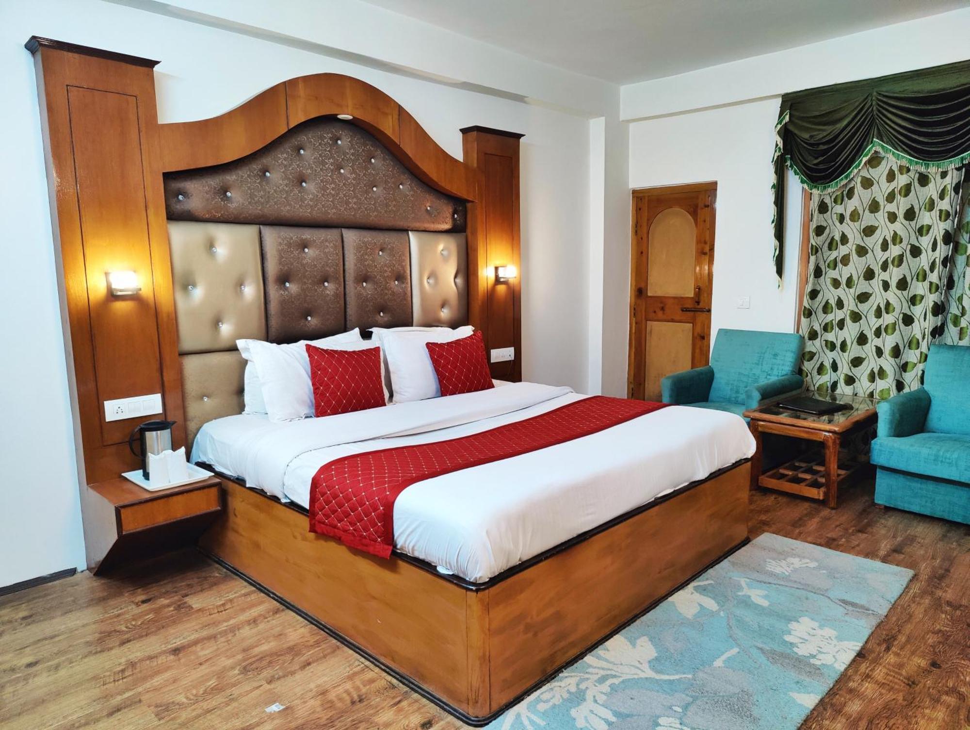 Surya International Hotel Manali Near Mall Road Exterior foto