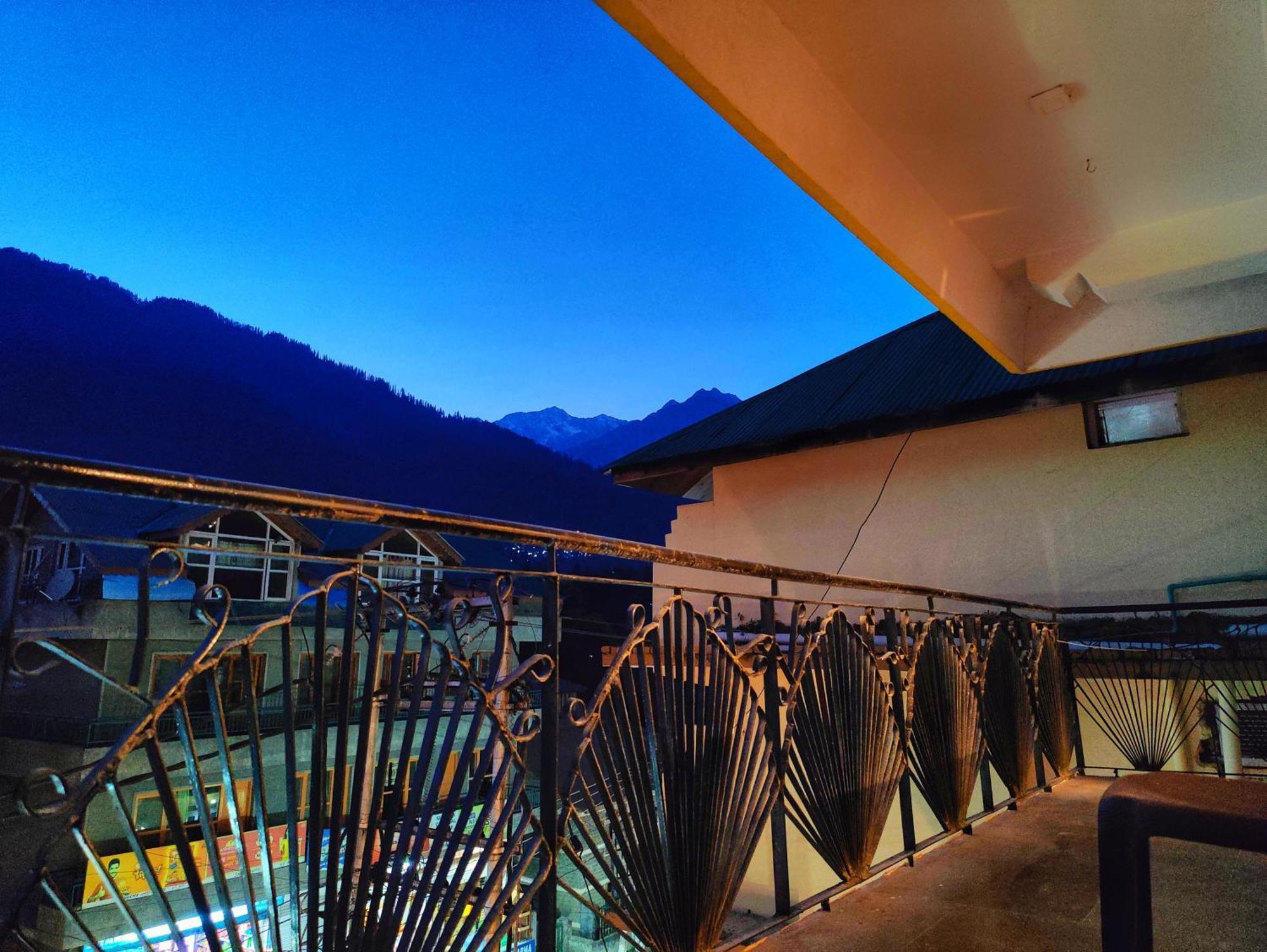 Surya International Hotel Manali Near Mall Road Exterior foto