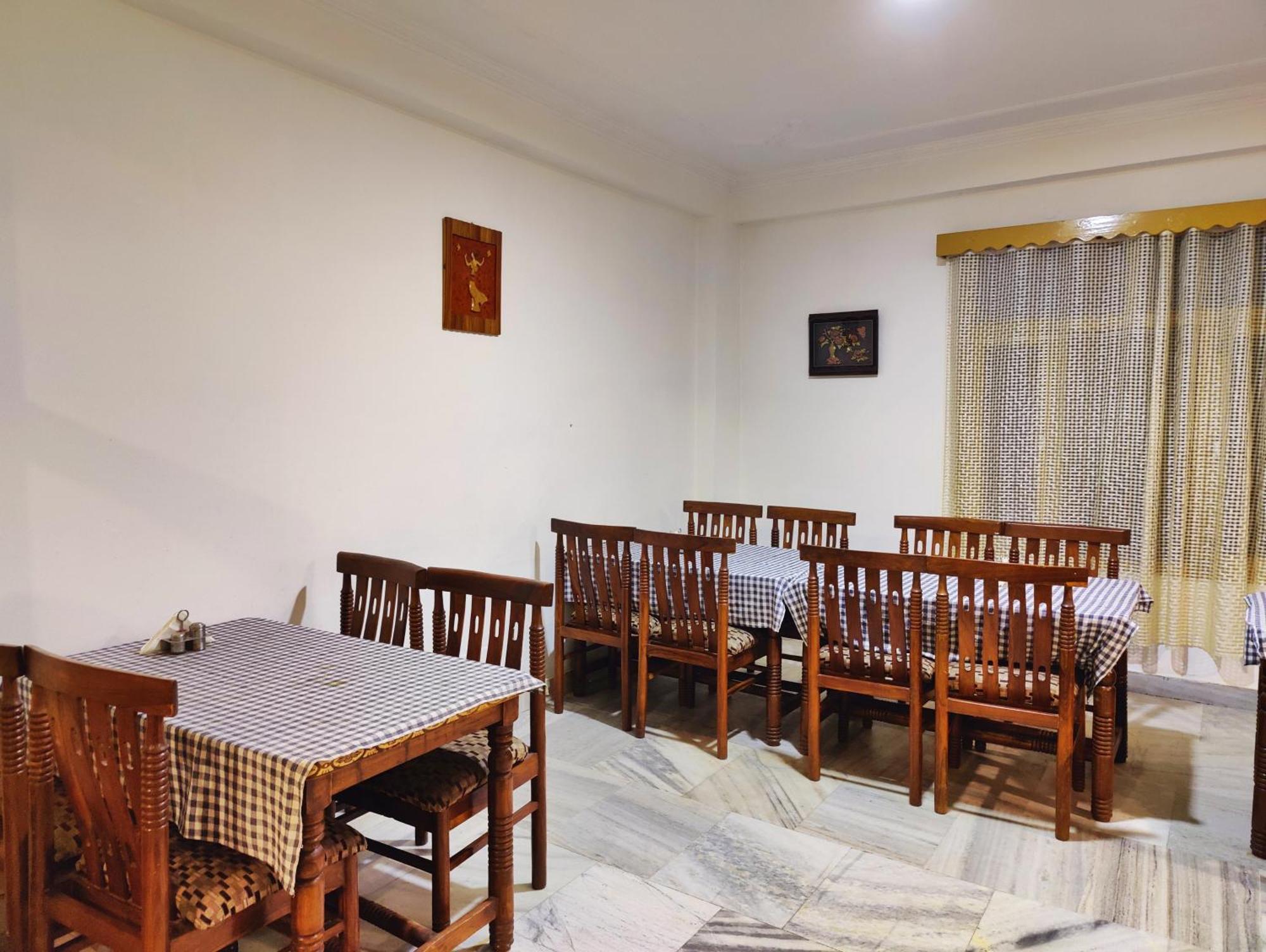 Surya International Hotel Manali Near Mall Road Exterior foto