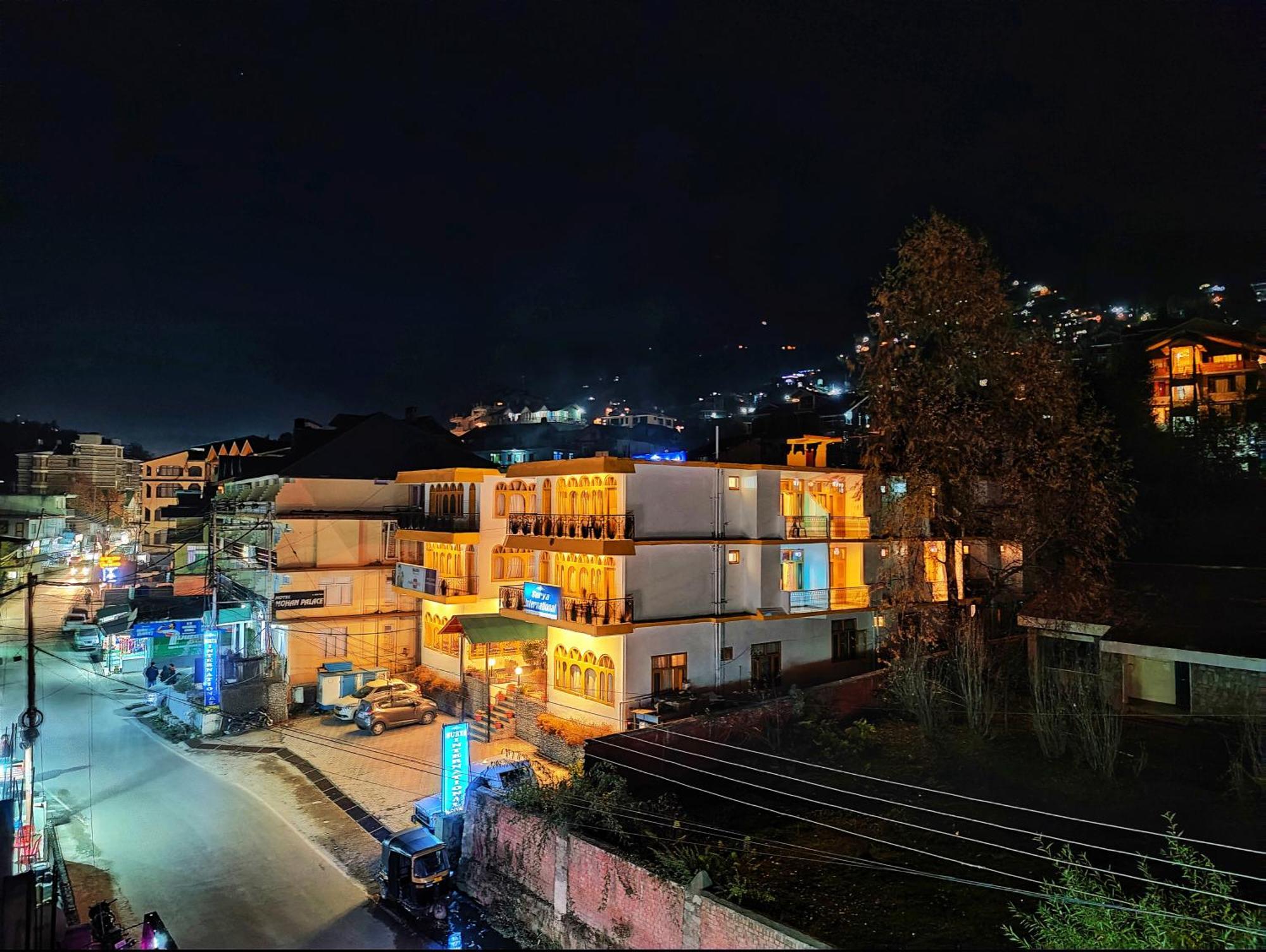 Surya International Hotel Manali Near Mall Road Exterior foto